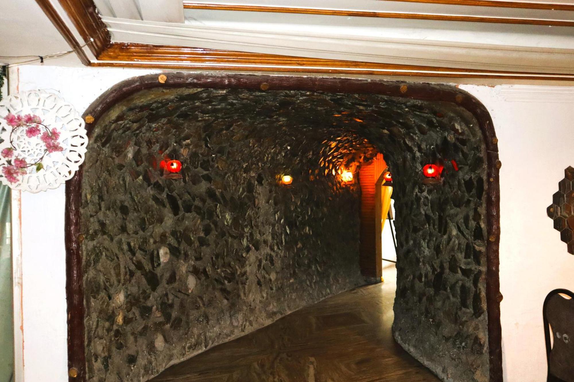 Hotel River Bank Mandi Kültér fotó